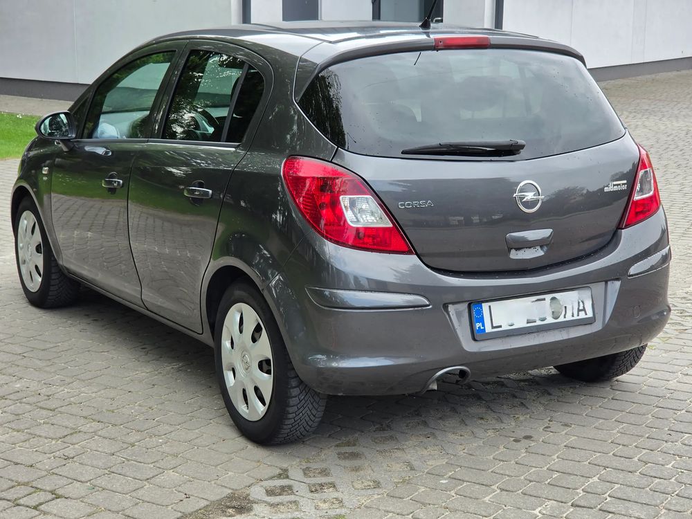 Opel Corsa D 2011