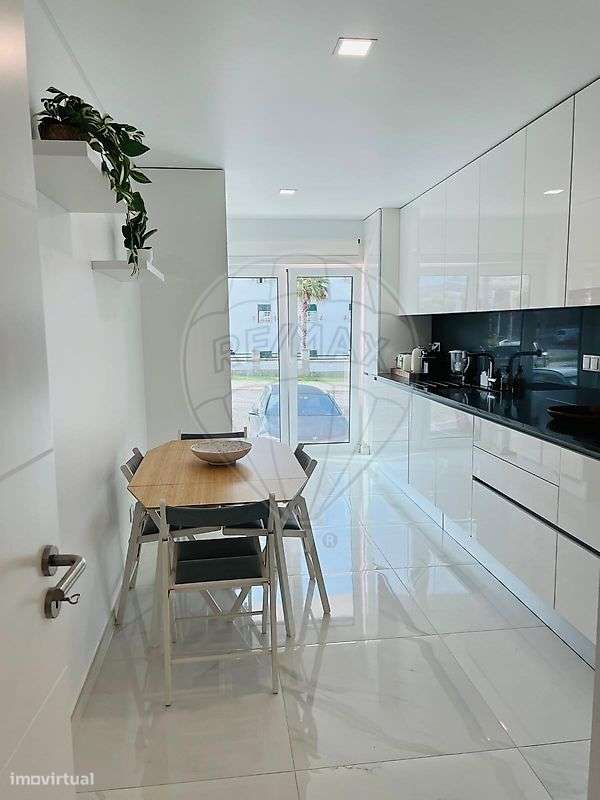 Apartamento T2 para arrendamento - Grande imagem: 5/11