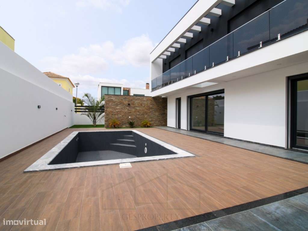 Moradia Isolada T4 - inserida em lote 420m2 - Aldeias de Irmaos - A... - Grande imagem: 3/60