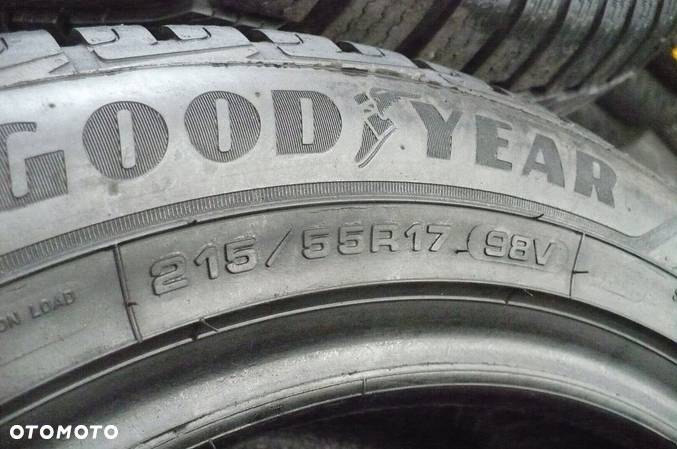 GOODYEAR Ultra Grip Performance  215/55R17 7,4mm - 2