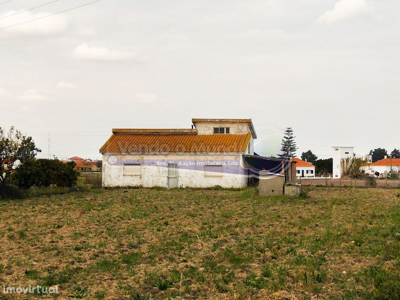 Terreno em Foros de Salvaterra (F669)