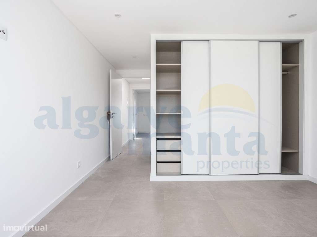 Exclusiva Moradia T4 de Luxo à Beira-Mar com Piscina Privada, Estac...-20