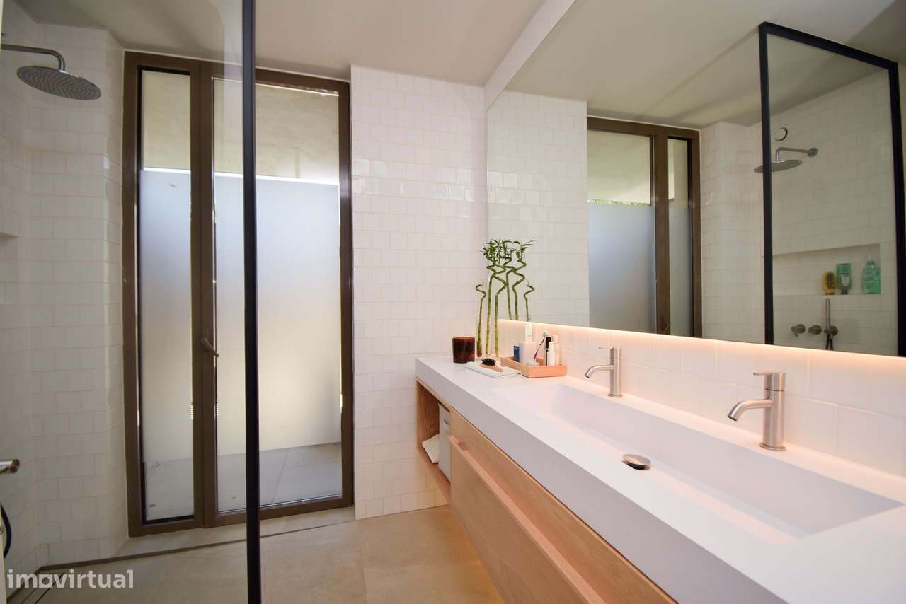 Excelente moradia T5+1 no condomínio da Quinta do Perú, Azeitão-30