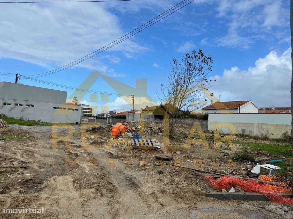 Lote de Gaveto em Aver-o-Mar - Póvoa de Varzim - Grande imagem: 2/4