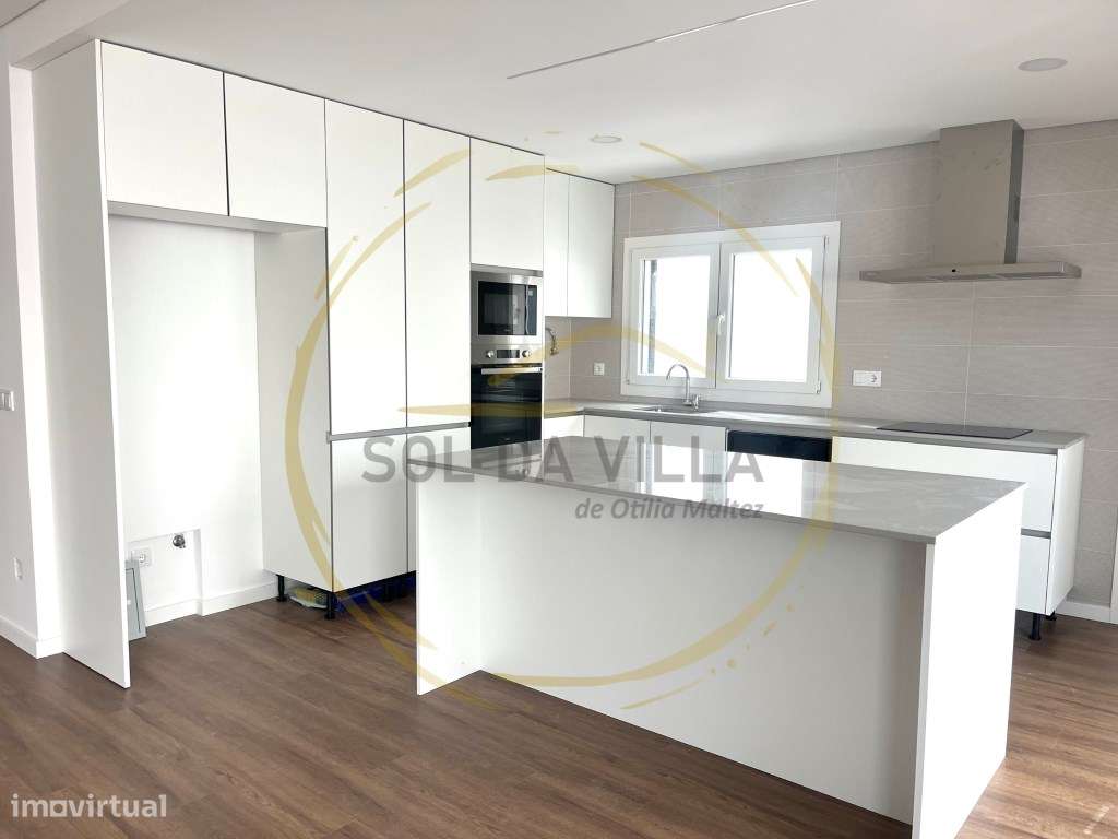 Moradia Térrea Isolada T4 - Fernão Ferro, Seixal - 640.000€ - Grande imagem: 5/29