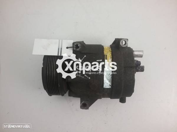 Compressor de ar condicionado RENAULT TRAFIC II 1.9 dCi 03.01 -  Usado REF. F9K... - 1