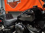 Harley-Davidson Softail Street Bob - 12