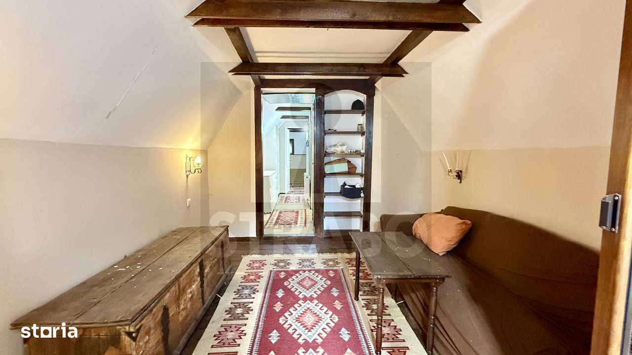 Casă unică de vânzare în Viscri la doar 250 m de casa regelui Charles-17