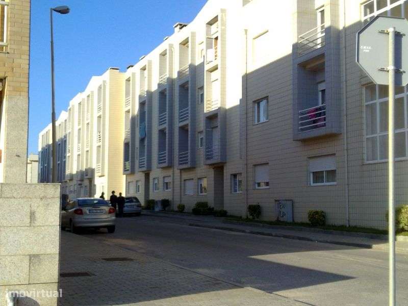 T0 Labruge a poucos metros da praia - Grande imagem: 4/6