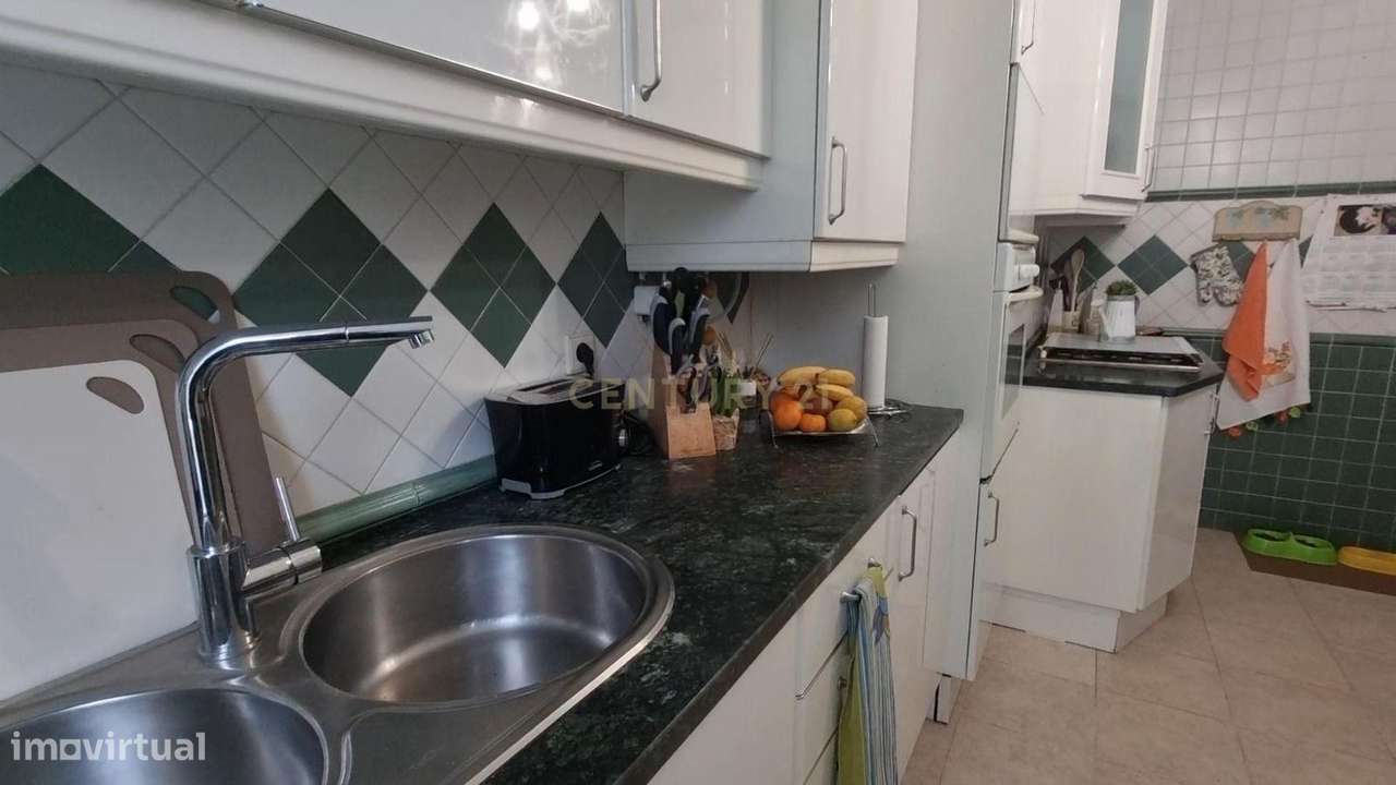 Apartamento T2 nos Portais da Arrábida em Quinta do Anjo-11