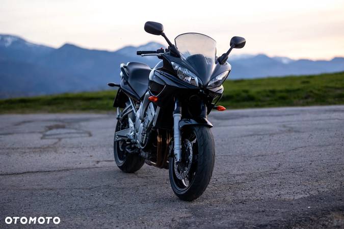 Yamaha FZ6 - 3