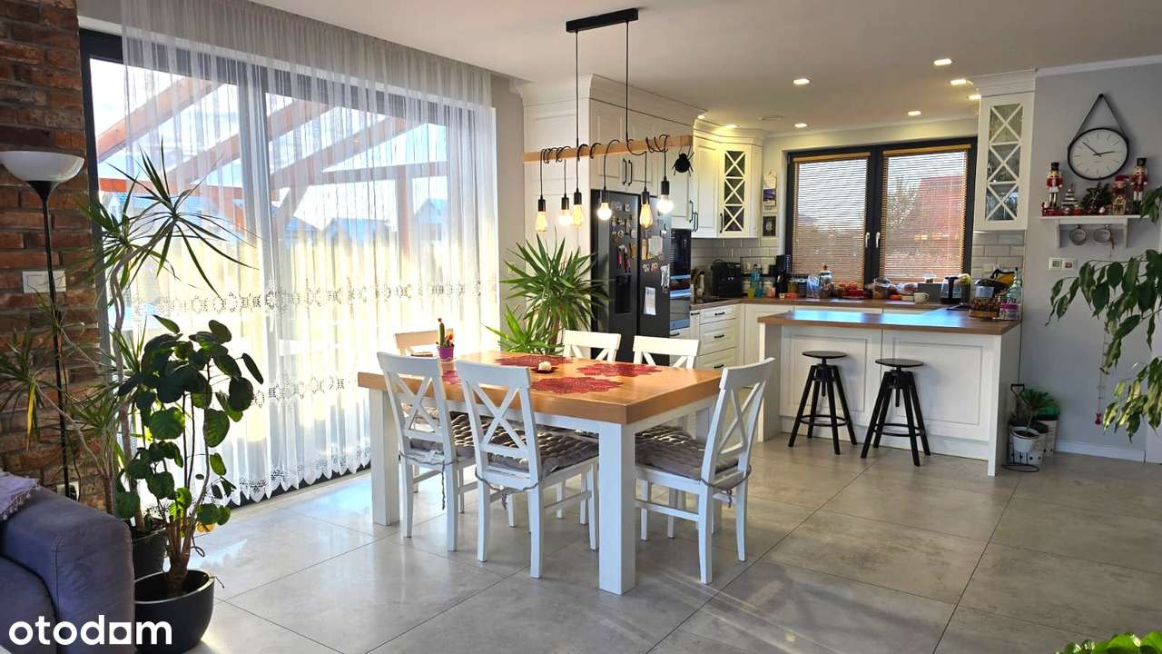 NOWY RODZINNY DOM k. Oławy-9