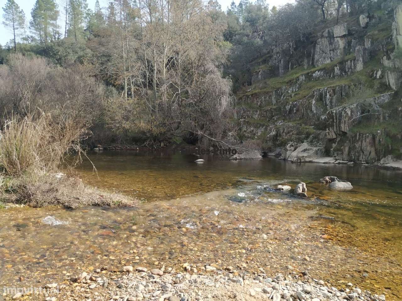 Quinta à beira do rio - Grande imagem: 4/11