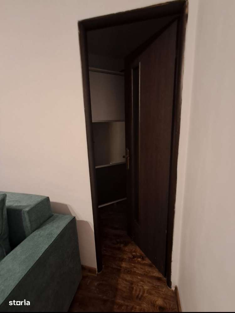 Garsoniera in M-uri-6