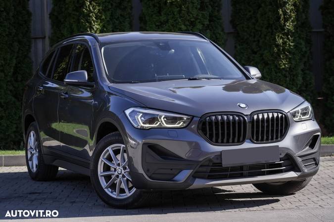 BMW X1 sDrive18d Aut. Sport Line - 1