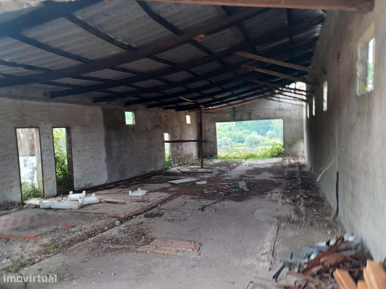 Armazém em Mangualde - Grande imagem: 3/10