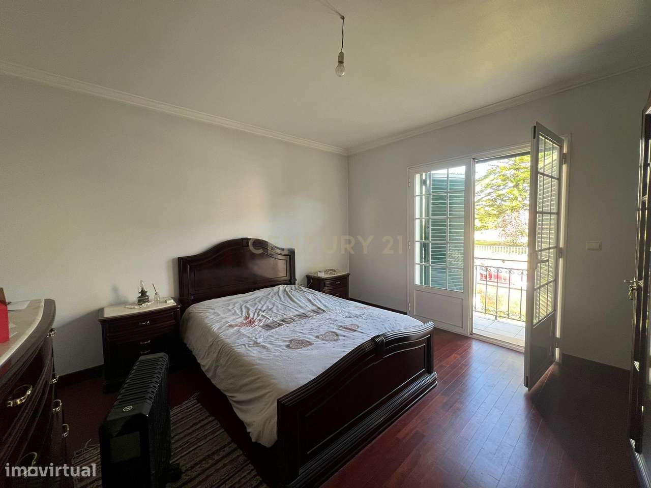 Moradia T4 com Vista Panorâmica – Conforto, Espaço e Localização Privi-17