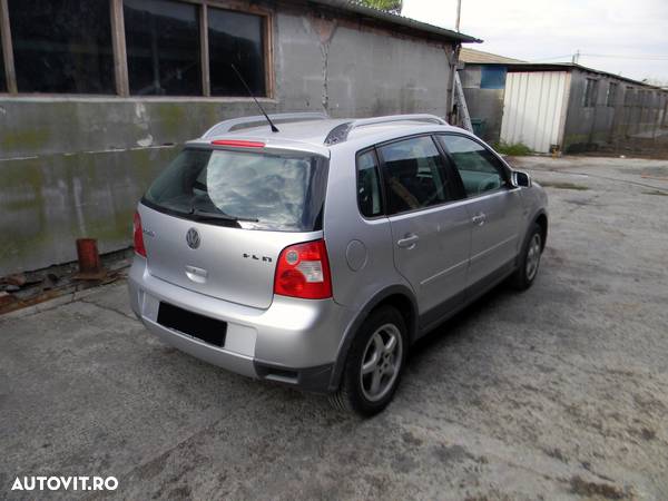 Dezmembrari  VW POLO (9N, 9N3)  2001  > 2012 1.4 16V Benzina - 26