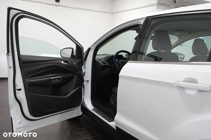 Ford Kuga 2.0 TDCi 4x4 Titanium - 21