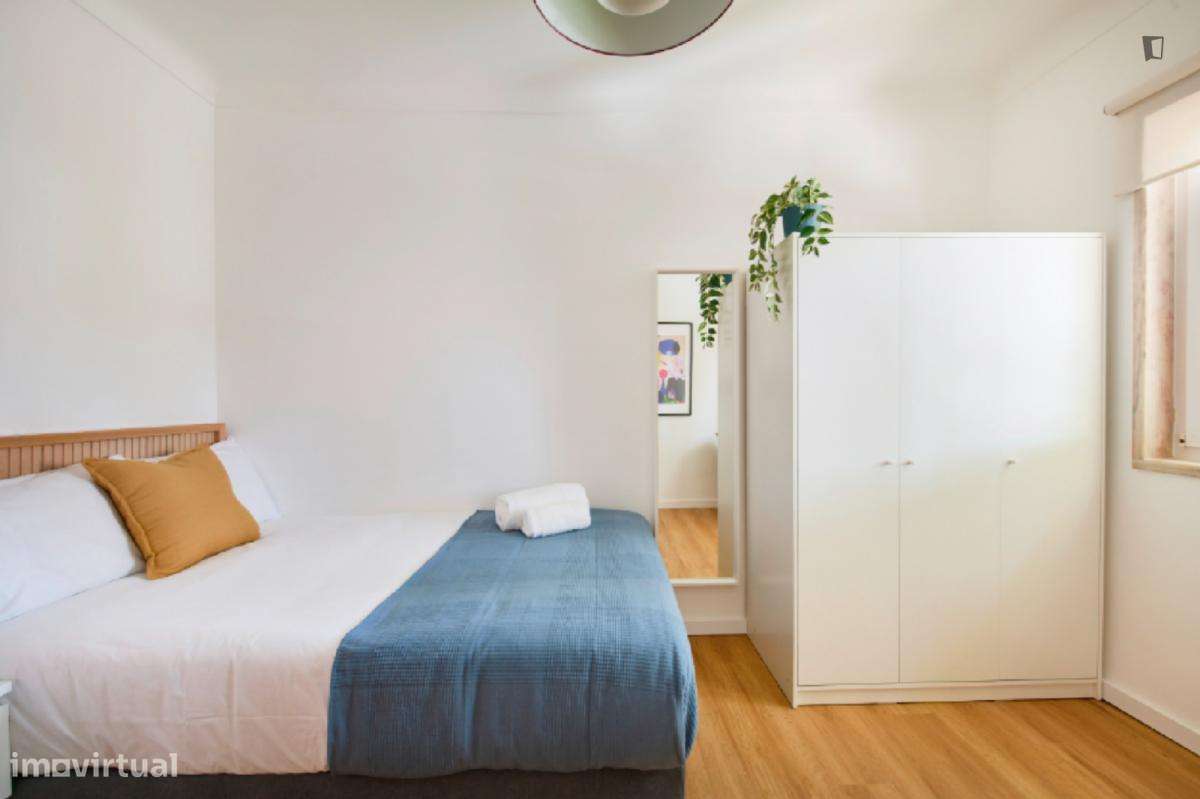 Quarto - localizado em Benfica Lisbon - Grande imagem: 5/24