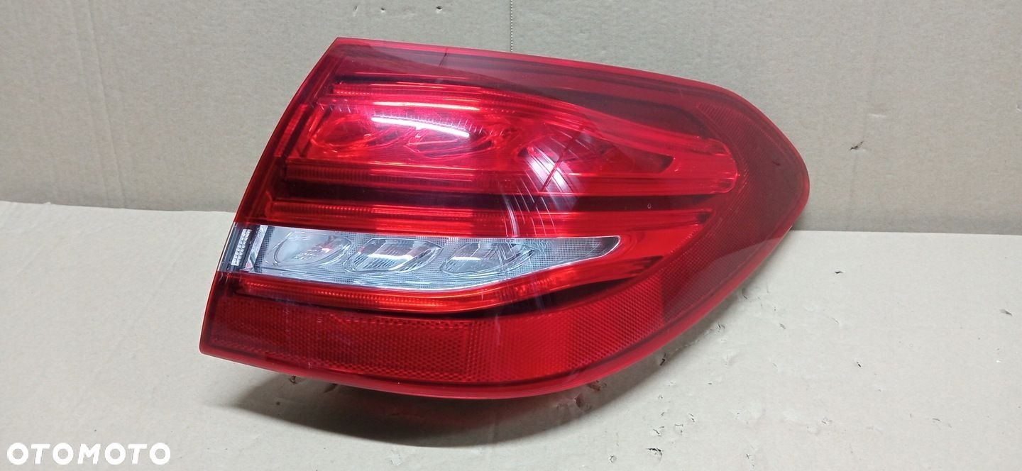 MERCEDES C KLASA 205 C-KLASA KOMBI LED 14-17 LAMPA TYŁ TYLNA PRAWA 1134012 - 1