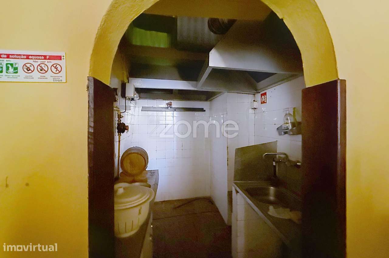 Loja para Reabilitação na Rua Figueira da Foz, Coimbra-24