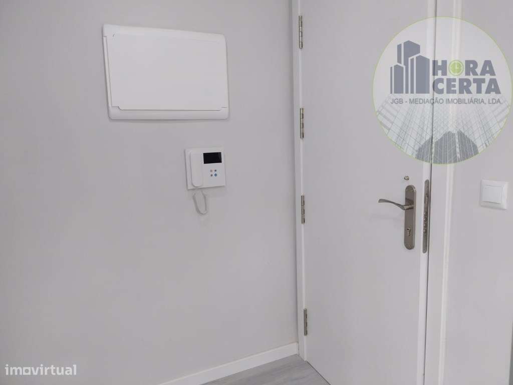 Apartamento T2 em Corroios!-6