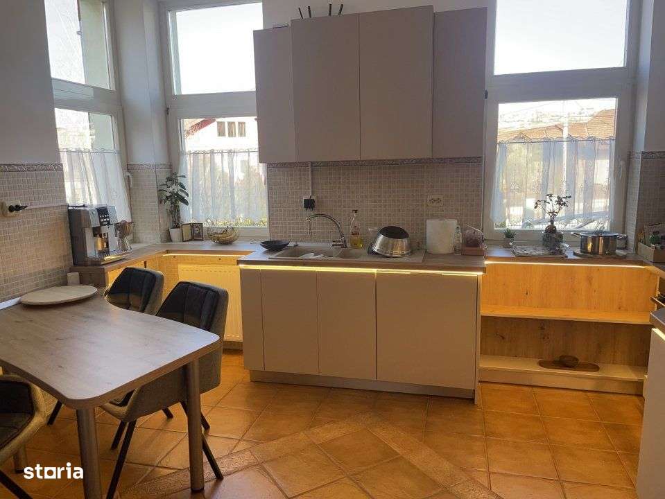 Repozitionare pret - Vila cu teren generos de 2151 mp strada Campului-12