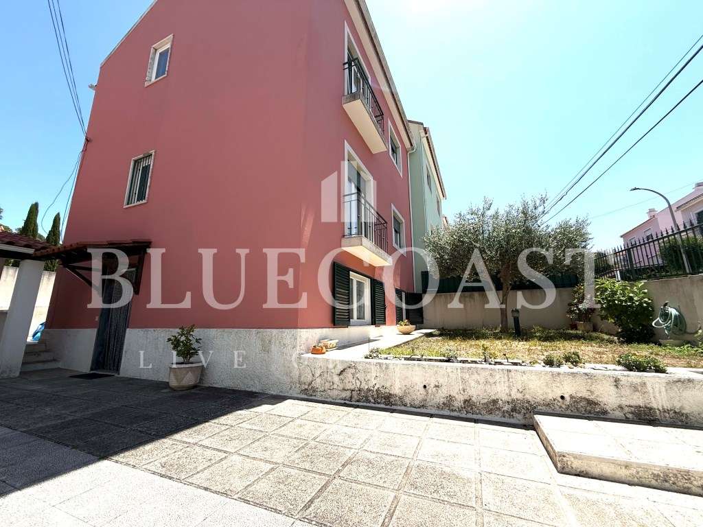 Moradia V4 com 3 Pisos, em Palmela - Espaço e Conforto-57