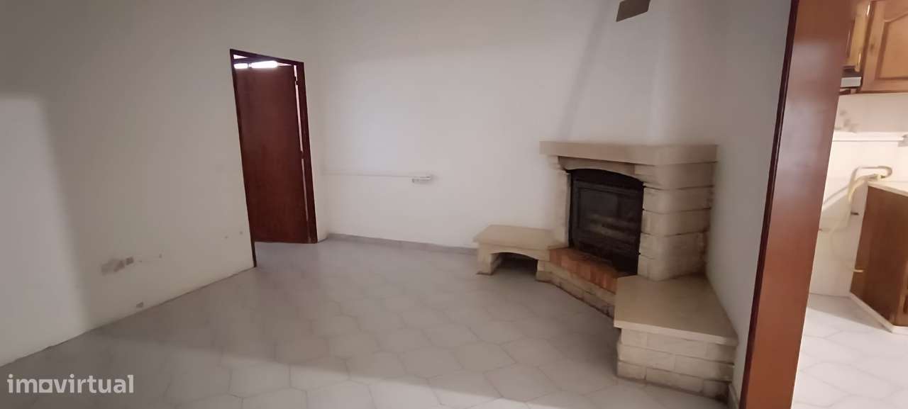 Moradia T6 com Cave, R/Chão e Sótão Aproveitado | A 3 km de Tomar-15