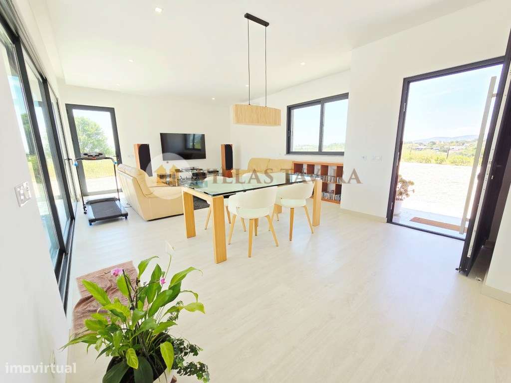 Moradia Nova Térrea com Piscina - Conforto, Estilo e Privacidade pe... - Grande imagem: 5/60