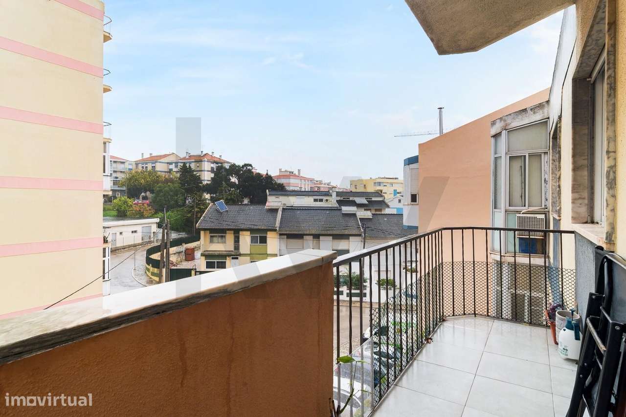 Apartamento T3 Renovado - Amora-20