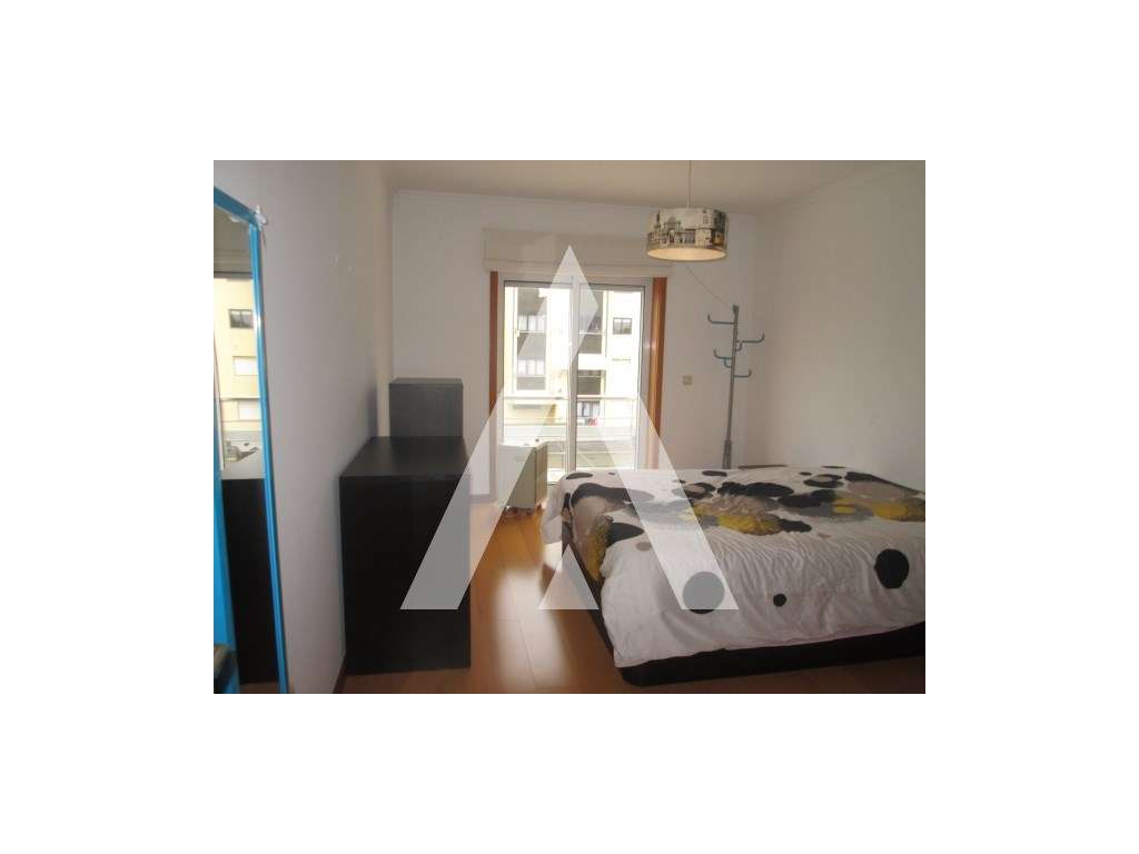 Apartamento T2 com Garagem Fechada no Centro de Esgueira - a 5 minu...-9