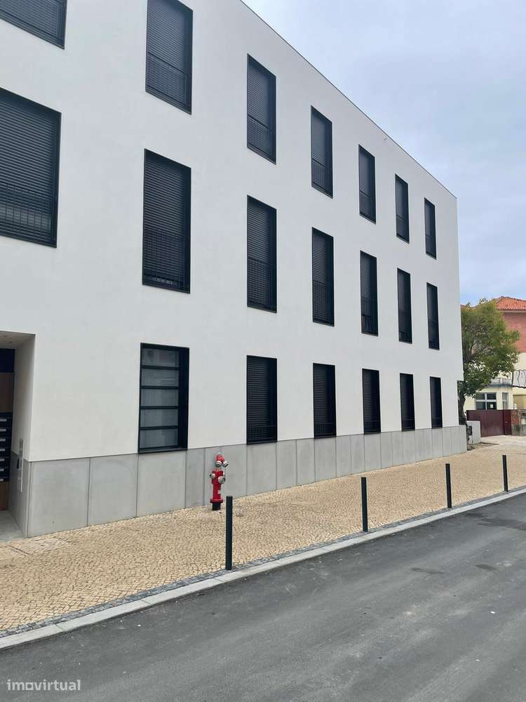 Apartamento T0, situado numa das zonas mais privilegiadas da cidade... - Grande imagem: 5/15