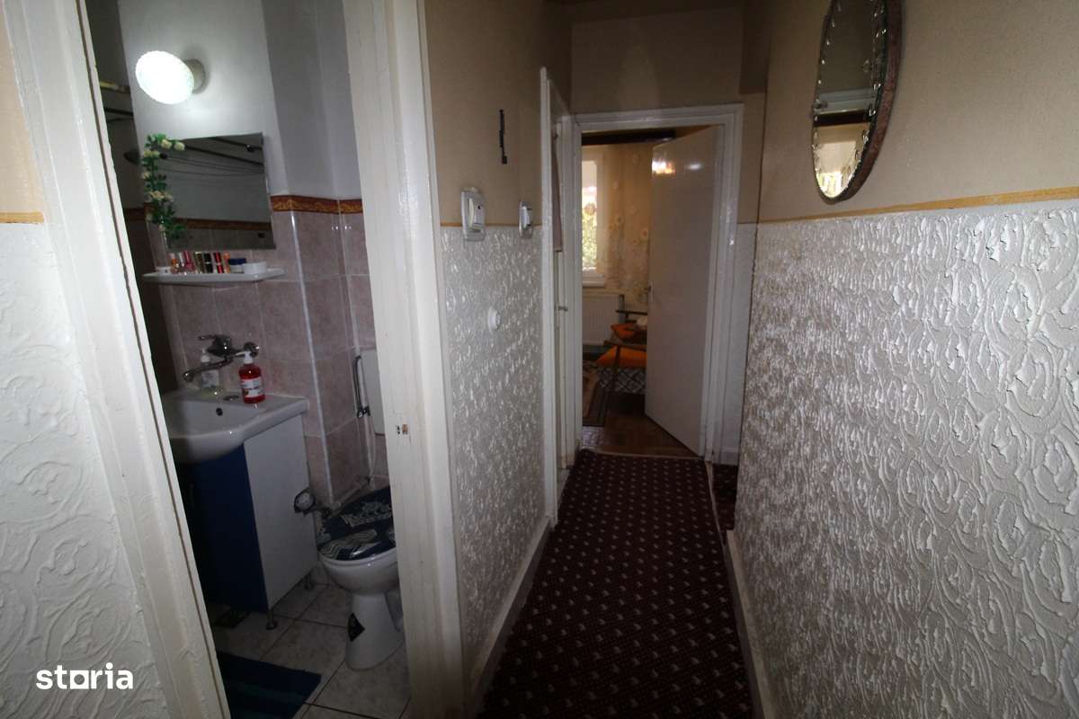 Vând apartament 4 camere în Hunedoara, zona OM-Str.Mățișorului, et. 2-15