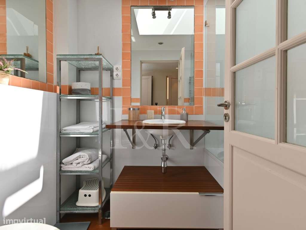 Moradia T6 com jardim, piscina e vista rio no Restelo, Lisboa-28