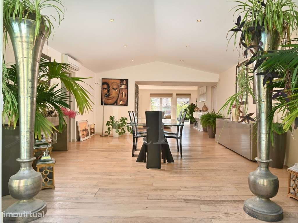 Moradia T6 com jardim, piscina e vista rio no Restelo, Lisboa-15