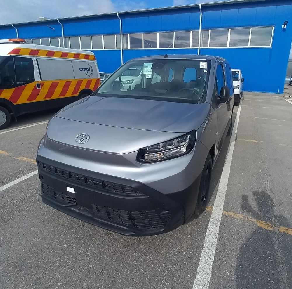 Toyota Proace City 1.5 D-4D Combi 2025