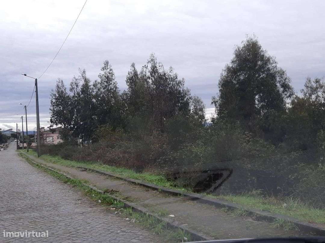 Terreno em Rio de Moinhos Penafiel - Grande imagem: 4/6