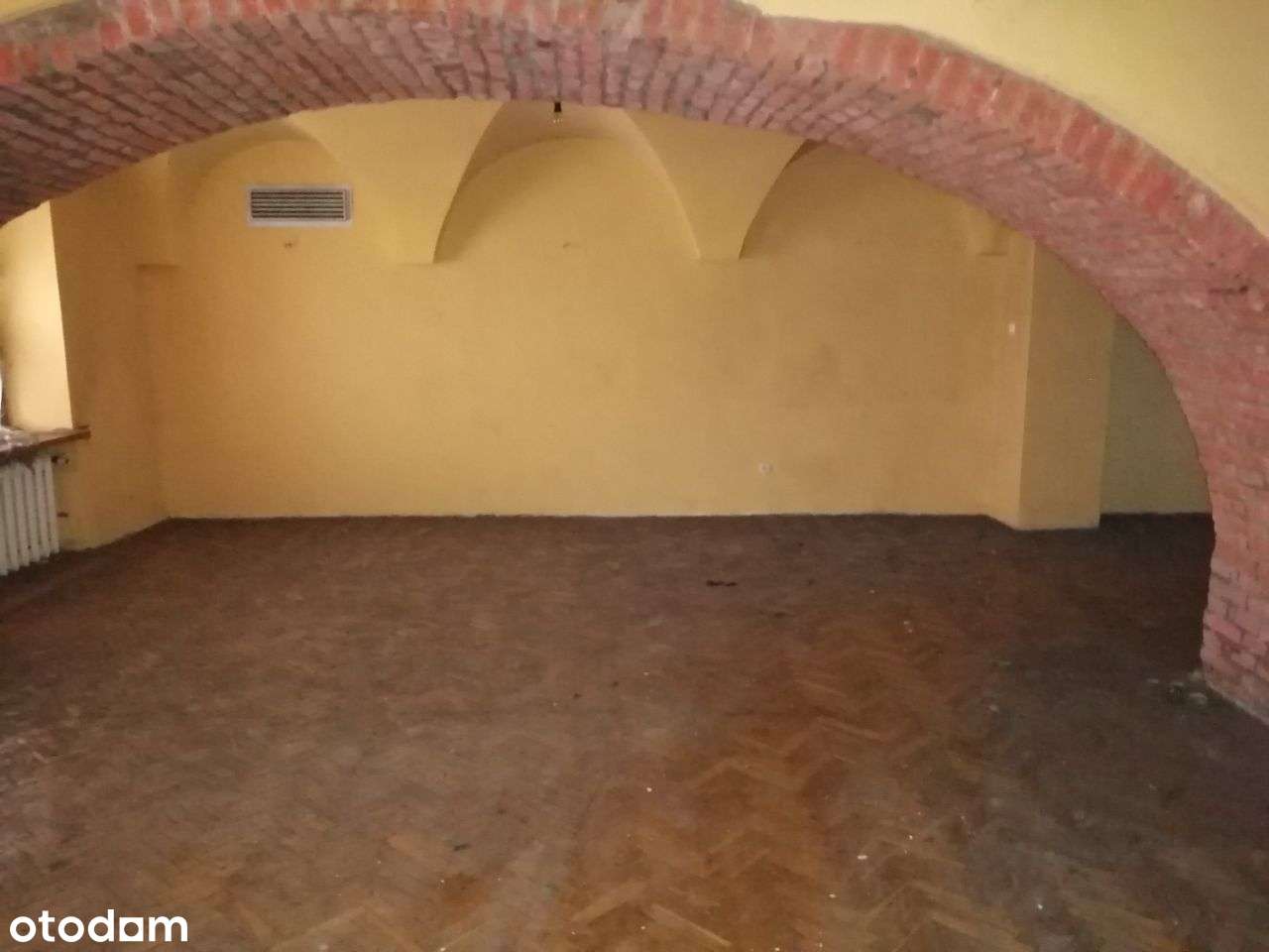 Budynki usługowe w Bielsku-Białej | Stare Miasto - Pełny obrazek: 5/11