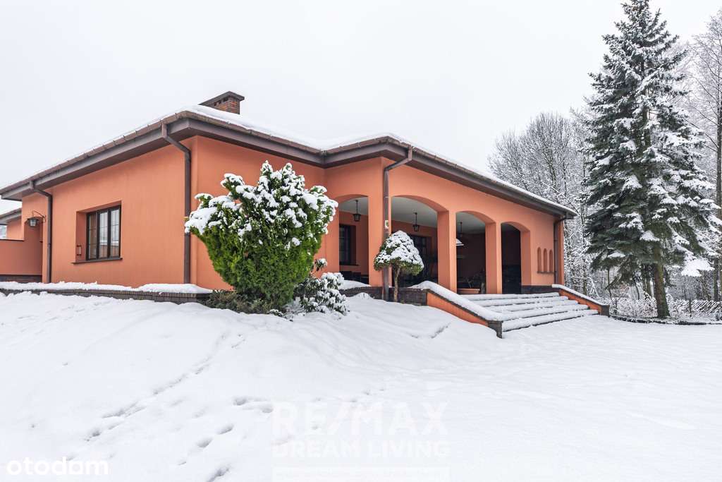 Przestronny dom  320 m² na dużej działce 3000 m²-2