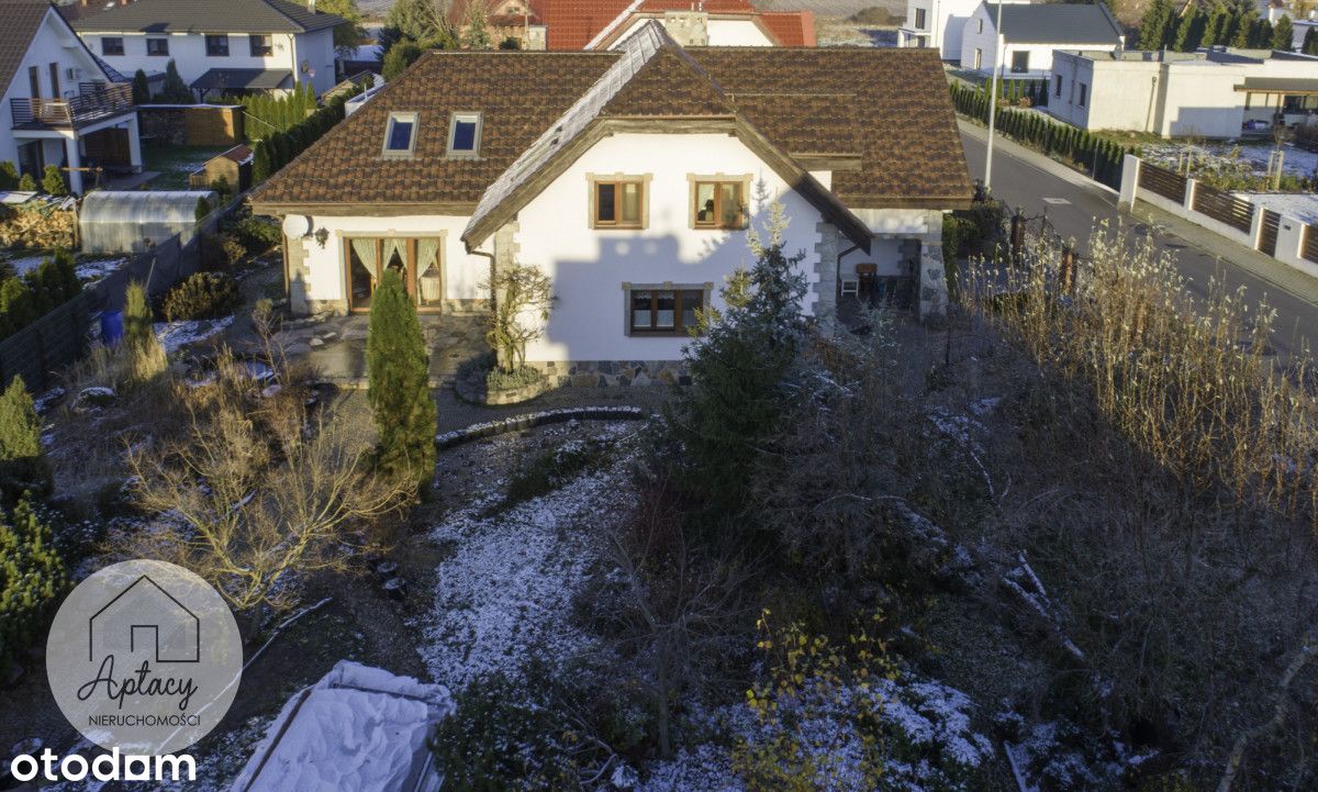 Dom wolnostojący Środa Wlkp garaż balkon taras