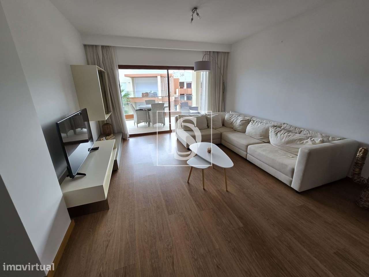 Arrenda-se Fabuloso  Apartamento T3 nos Terraços do Rio em  Portimão - Grande imagem: 4/23