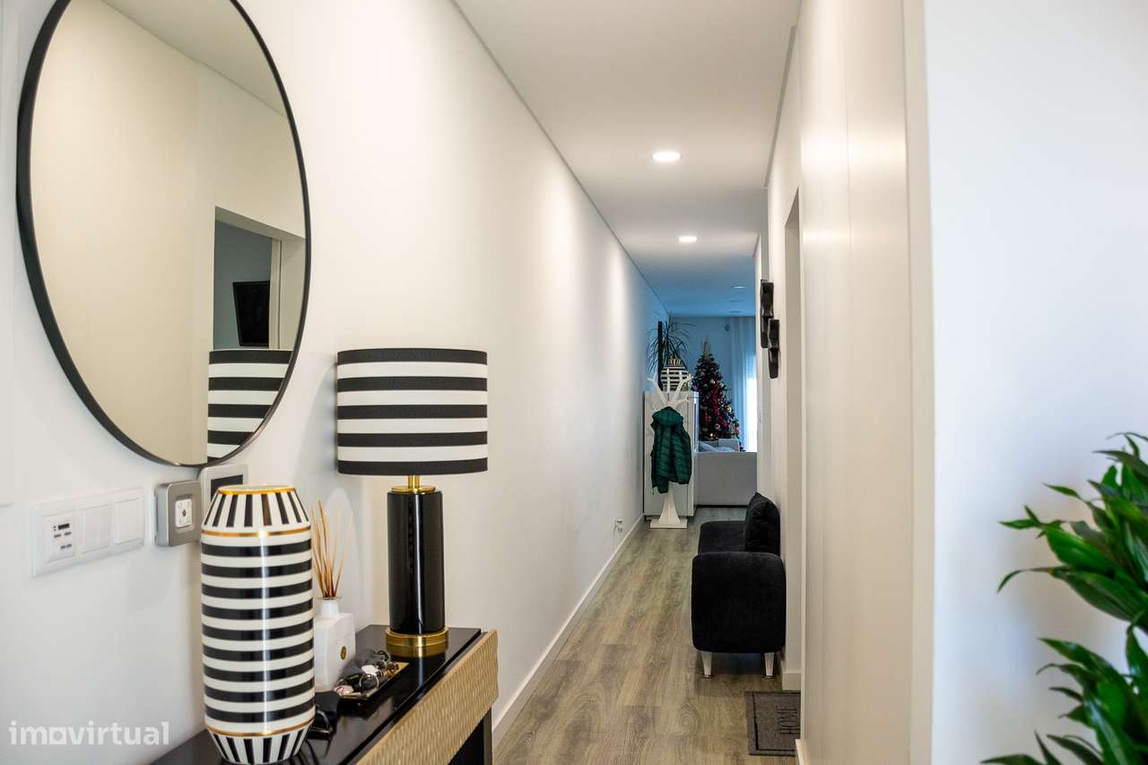 Moradia T4 Venda em Fernão Ferro,Seixal-16