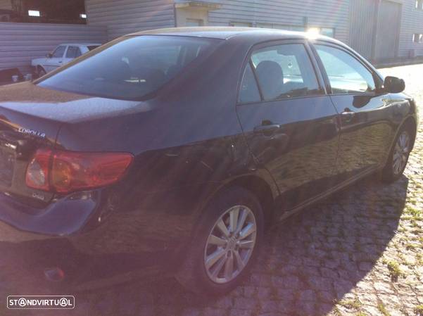 Toyota Corolla Sedan E15 2.0 D4D 2008 - Para peças - 5