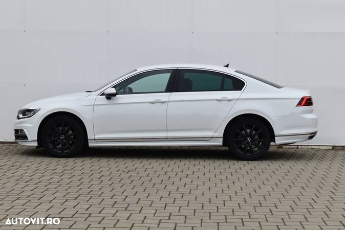 Volkswagen Passat 2.0 TDI DSG Highline - 2