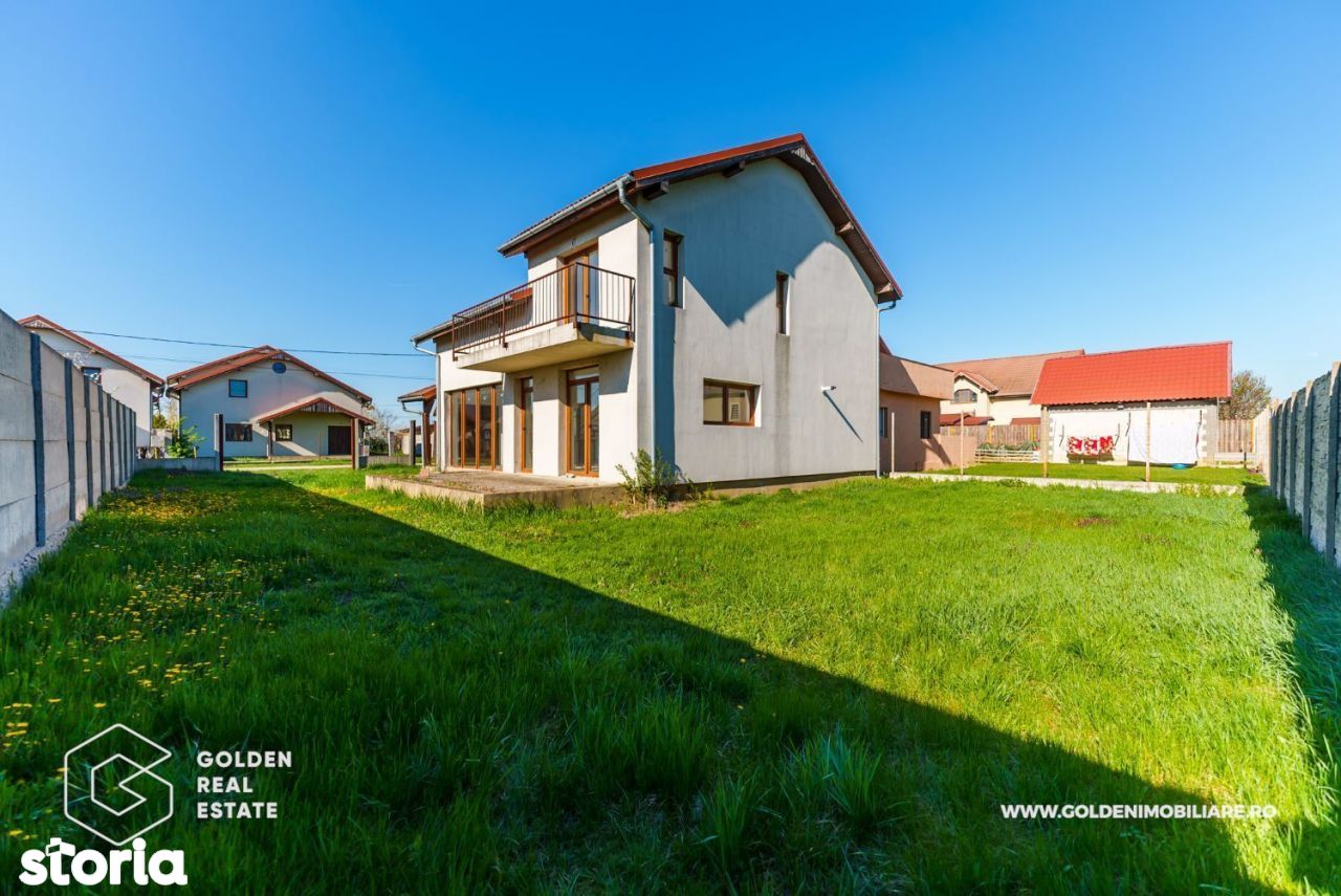Vila Moravia, 3 dormitoare, 3 băi, teren 450 mp, la preț de apartament