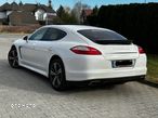 Porsche Panamera 4S - 5