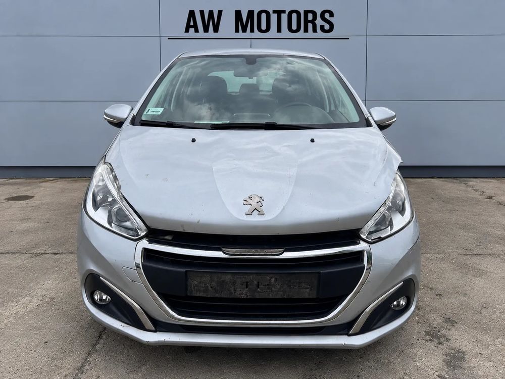 PEUGEOT 208 2018