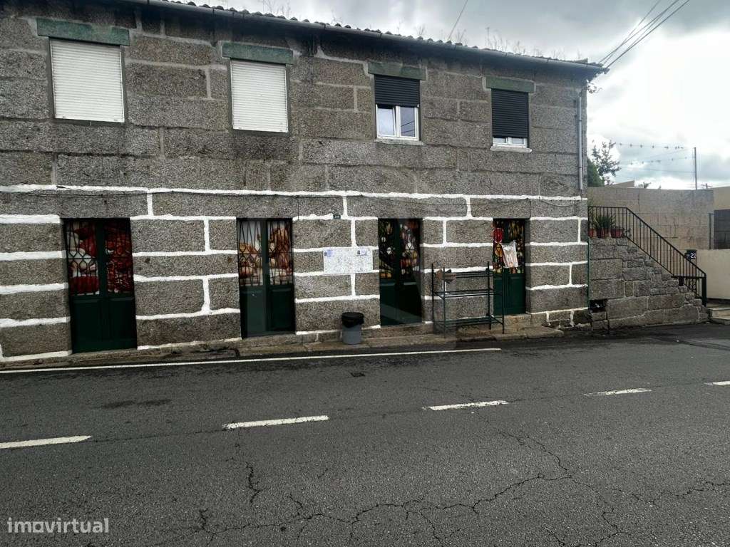 Loja em Moreira de Cónegos-9